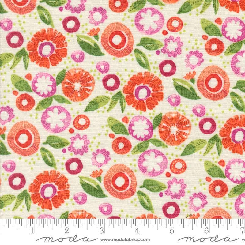 Superbloom Posy Cream quilting cotton fabrics by Robin Pickens for Moda Fabrics. Features flowers on a cream background. Cute Little Fabric Shop