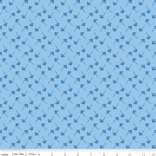 18" End of Bolt - SALE Blue Stitch Daisy C10065 Sky - Riley Blake Designs - Floral Flowers Daisies Blue -  Quilting Cotton Fabric