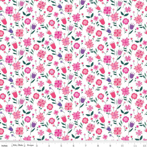 Fat Quarter End of Bolt - SALE Uni the Unicorn Flowers C9983 White - Riley Blake - Fantasy Floral - Quilting Cotton Fabric