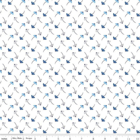 Fat Quarter End of Bolt Piece - SALE Blue Stitch Daisy C10065 White - Riley Blake Designs - Floral Flowers Daisies - Quilting Cotton Fabric