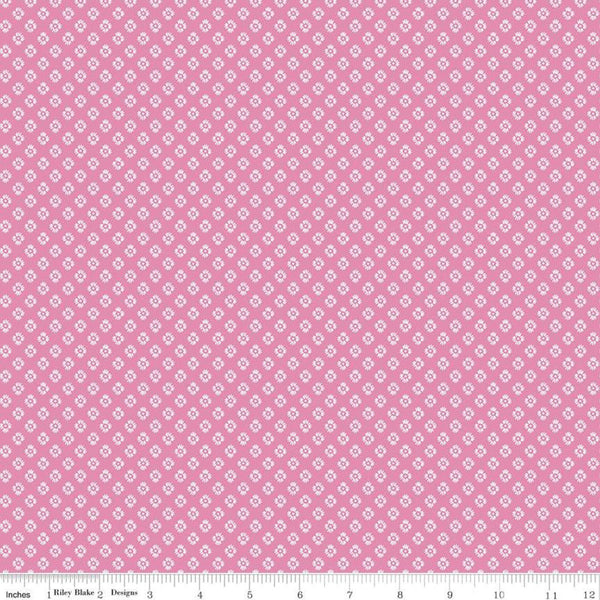 Fat Quarter End of Bolt - CLEARANCE Meadow Lane Dashed Daisies C10124 Pink - Riley Blake - Floral Daisy Geometric -  Quilting Cotton Fabric