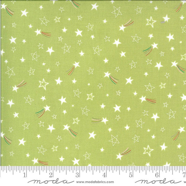 Fat Quarter End of Bolt - CLEARANCE Hello Sunshine Stars 35354 Grass - Moda Fabrics - Children's Juvenile Green with White - Quilting Cotton