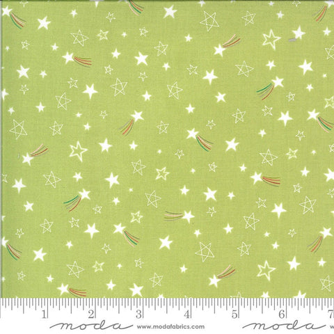 Fat Quarter End of Bolt - CLEARANCE Hello Sunshine Stars 35354 Grass - Moda Fabrics - Children's Juvenile Green with White - Quilting Cotton