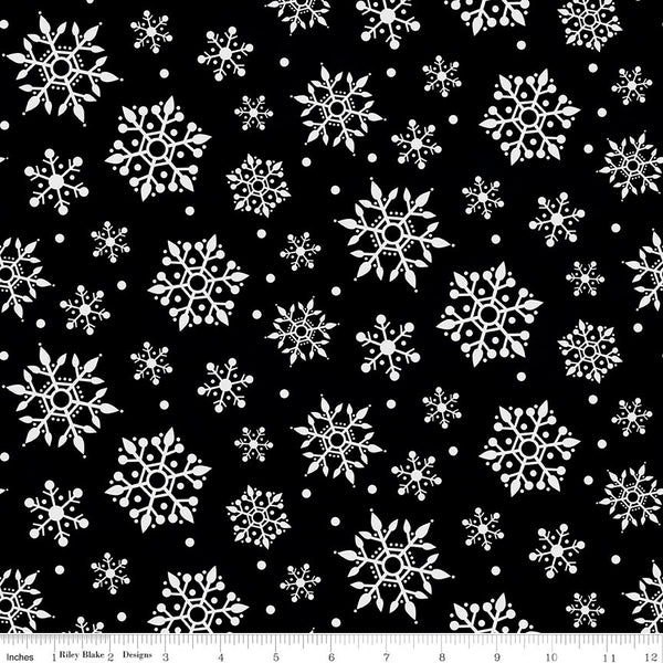 27" End of Bolt - SALE FLANNEL Gnome for Christmas Snowflakes F10612 Black - Riley Blake - Snow White on Black - FLANNEL Cotton Fabric