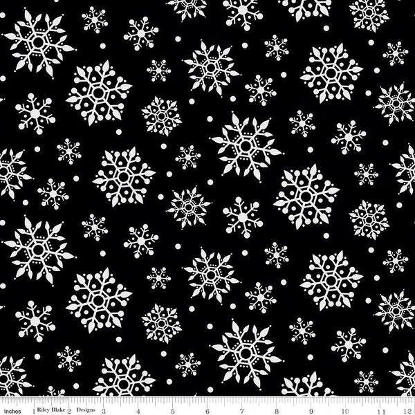 Fat Quarter End of Bolt - SALE FLANNEL Gnome for Christmas Snowflakes F10612 Black - Riley Blake - White on Black - FLANNEL Cotton Fabric