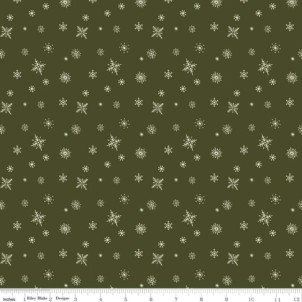 Fat Quarter End of Bolt - Christmas at Buttermilk Acres Snowflakes C10909 Green - Riley Blake - Snowflake Cream - Quilting Cotton Fabric