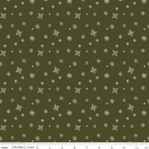 Fat Quarter End of Bolt - Christmas at Buttermilk Acres Snowflakes C10909 Green - Riley Blake - Snowflake Cream - Quilting Cotton Fabric