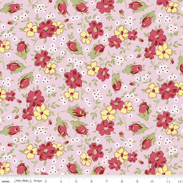 Fat Quarter end of bolt - SALE Sugar and Spice Floral C11411 Pink - Riley Blake Designs - Valentine's  Flowers - Quilting Cotton Fabric