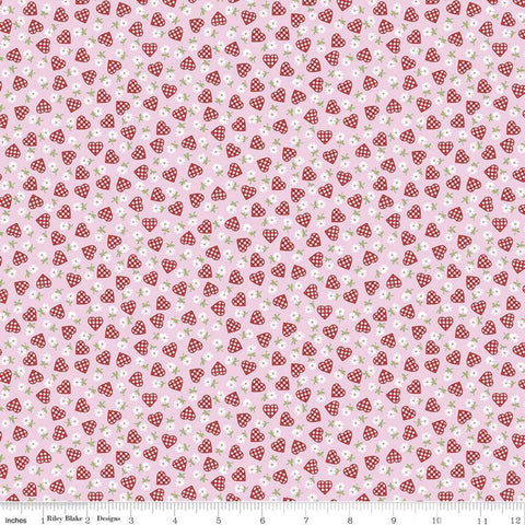 Fat Quarter End of Bolt - Sugar and Spice Sweetheart C11416 Pink - Riley Blake - Valentine's Floral Daisies Hearts  - Quilting Cotton Fabric