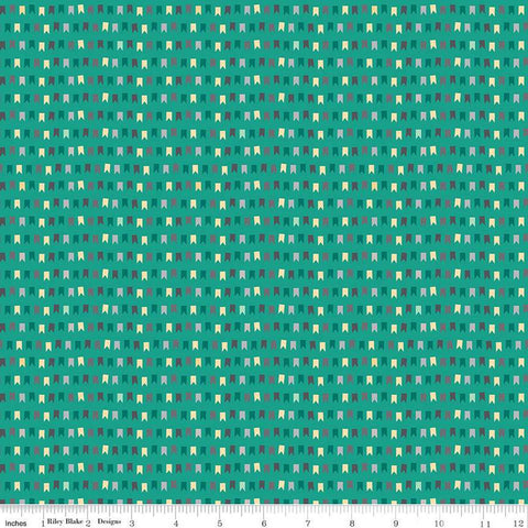 20" End of Bolt - CLEARANCE Haunted Adventure Pennants C13117 Rainforest - Riley Blake  - Halloween - Quilting Cotton