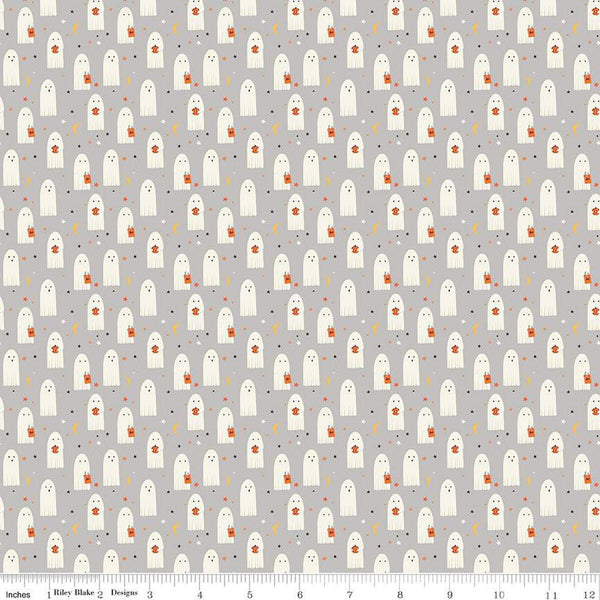 Hey Bootiful Sheet Ghosts C13132 Gray - Riley Blake Designs - Halloween - Quilting Cotton Fabric