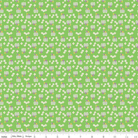 CLEARANCE Storytime 30s Fences C13861 Green by Riley Blake  - Floral Flowers - Quilting Cotton