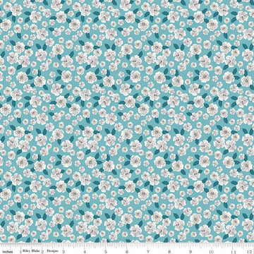 Fat Quarter End of Bolt - CLEARANCE Floral Gardens Blossoms C14363 Sky - Riley Blake Designs - Floral Flowers - Quilting Cotton Fabric