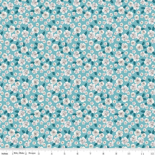 Fat Quarter End of Bolt - CLEARANCE Floral Gardens Blossoms C14363 Sky - Riley Blake Designs - Floral Flowers - Quilting Cotton Fabric