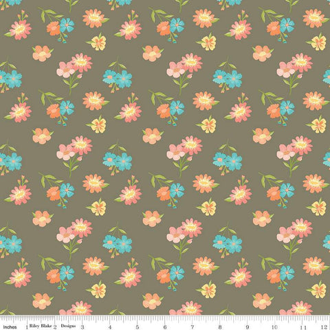 Spring's in Town Floral C14211 Pewter - Riley Blake Designs - Flower Flowers - Quilting Cotton Fabric