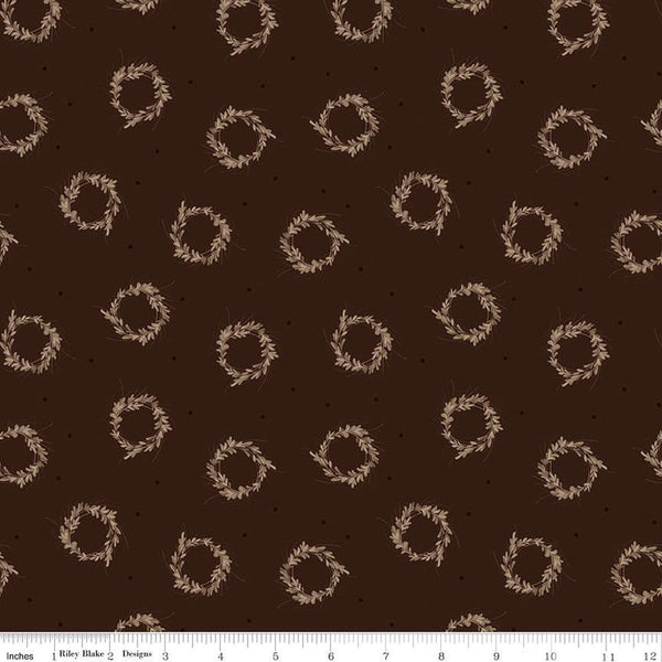 Huckleberry Saltbox Wreaths C14351 Brown by Riley Blake Designs - Quilting Cotton Fabric