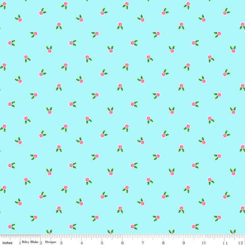 Fat Quarter End of Bolt - CLEARANCE Splendid Flowers C14314 Sky by Riley Blake Designs - Floral - Quilting Cotton Fabric