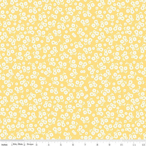 Picnic Florals Ditsy C14613 Yellow by Riley Blake Designs - Cream Floral Flowers - Quilting Cotton Fabric