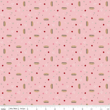 To Grandmother's House Grandma's Apple Pie C14373 Pink - Riley Blake Designs - Little Red Riding Hood - Quilting Cotton Fabric