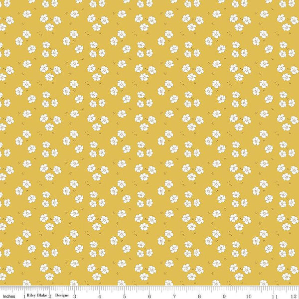 BloomBerry Flower Bed C14604 Yellow by Riley Blake Designs - Floral White Flowers - Quilting Cotton Fabric