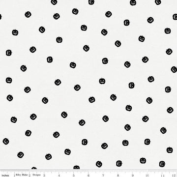 Fat Quarter End of Bolt - Pumpkin Patch Pumpkin Toss C14575 White - Riley Blake Designs - Halloween Jack-o-Lanterns - Quilting Cotton Fabric