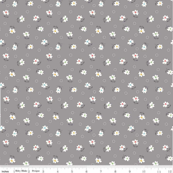 SALE Farm Girl Vintage Daisy C7877 Gray by Riley Blake - Floral Flowers - Lori Holt - Quilting Cotton Fabric