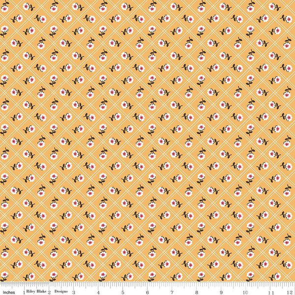 Image of the Prairie Rose Heirloom Daisy quilting cotton fabric by Lori Holt for Riley Blake Designs. Features a flower on a grid design on a yellow background. 
Cute Little Fabric Shop