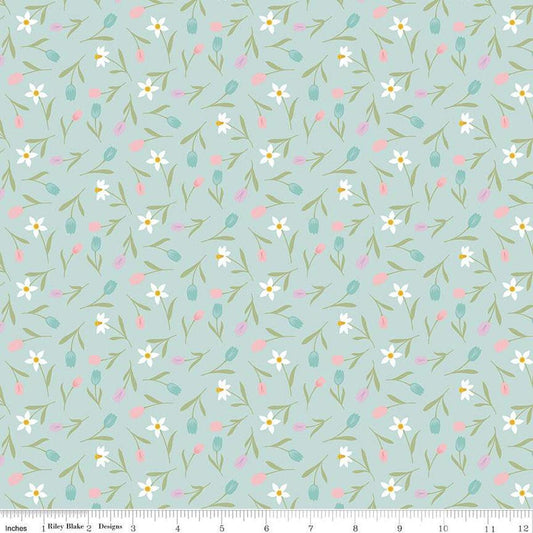 15" End of Bolt - Bunny Trail Tulip Toss C14254 Powder by Riley Blake Designs - Easter Floral Flowers Tulips - Quilting Cotton Fabric