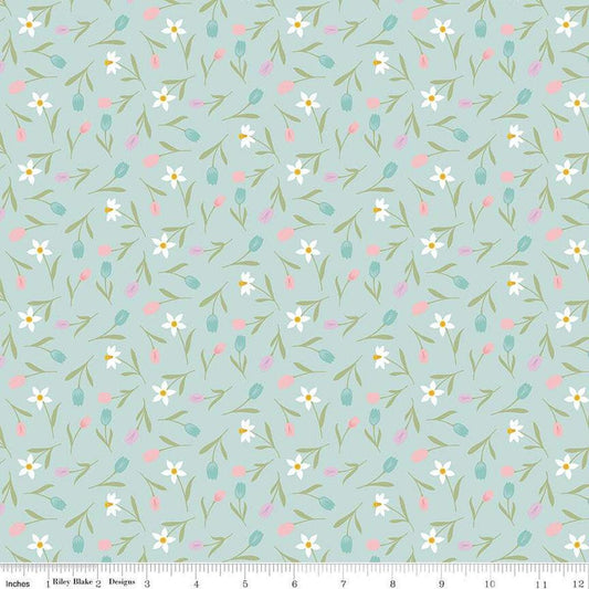 15" End of Bolt - Bunny Trail Tulip Toss C14254 Powder by Riley Blake Designs - Easter Floral Flowers Tulips - Quilting Cotton Fabric