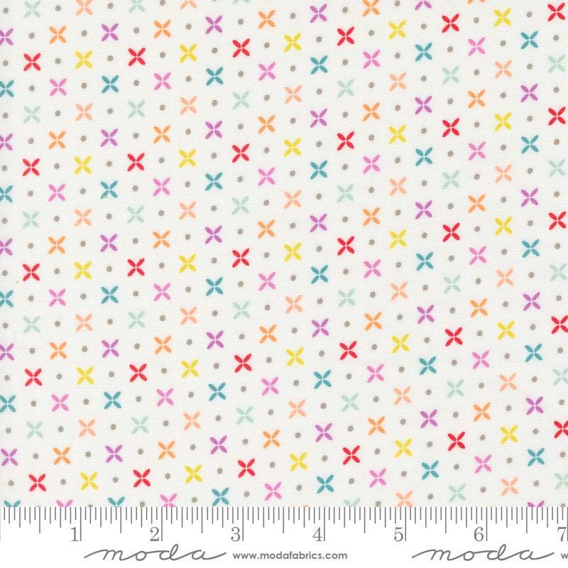 Image of the Laguna Sunrise Orange Peel Off White quilting cotton fabric by Sherri & Chelsi for Moda Fabrics. Features small geometric orange peels on a white background. 
Cute Little Fabric Shop