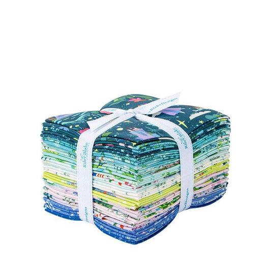 Image of the Forever Neverland fat quarter bundle by Jill Howarth for Riley Blake Designs. Features peter pan themed fabrics. 
Cute Little Fabric Shop