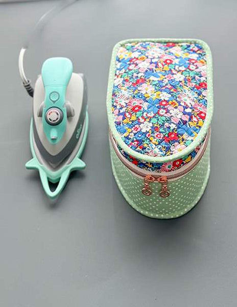 SALE Minki Kim Travel Case for Mini Iron Project Quilt PATTERN P178 - Riley Blake Designs - INSTRUCTIONS Only - Zipper Iron Holder