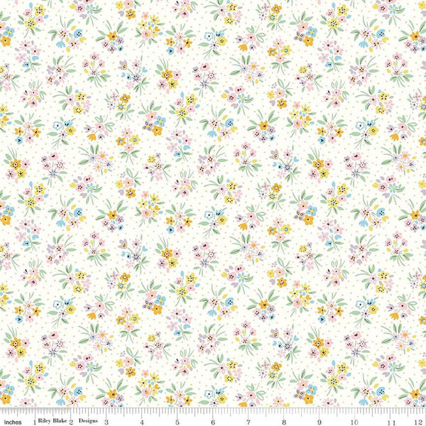 SALE Heirloom Spring 016673102A Beatrice Bouquet A - Riley Blake - Flowers Floral Blossoms - Liberty Fabrics - Quilting Cotton Fabric