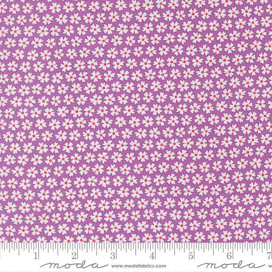 Image of Pick Me Pocket of Posies Small Lilac quilting cotton fabric by Me and My Sister Designs for Moda Fabrics. Features PATTERN on a COLOR background. Cute Little Fabric Shop