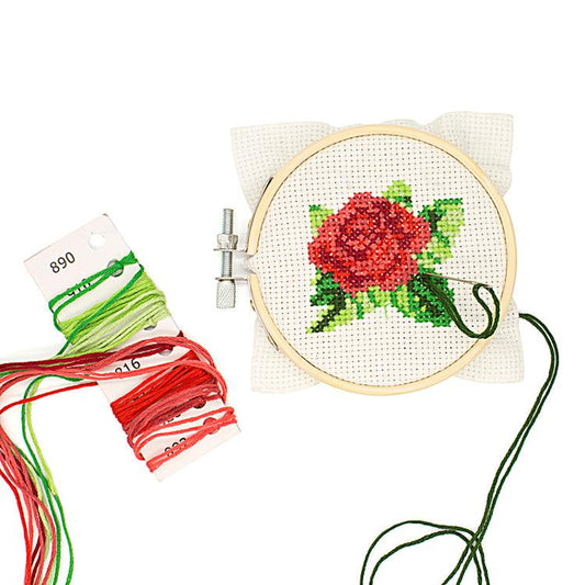 Embroidery Kit Rose - Kikkerland GG178 - Moda Fabrics - Cross Stitch - Includes Hoop Floss Needle Canvas Pattern Guide