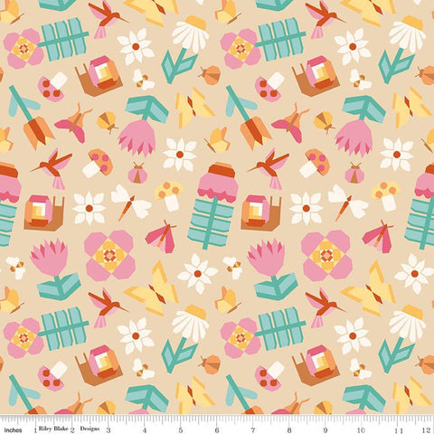 Image of Patchwork Main Vanilla quilting cotton fabric by Liza Taylor for Riley Blake Designs. Features nature on a tan background. Cute Little Fabric Shop