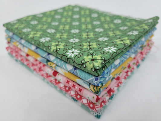Flea Market Fat Quarter Bundle 6 pieces 6FQ-FLEAMARKET - Lori Holt - Riley Blake Designs -  Precut - Floral - Quilting Cotton Fabric