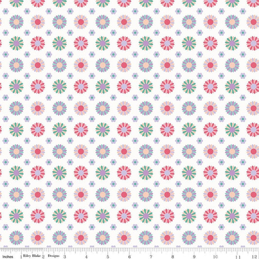 Image of Patchwork Dresden Cream quilting cotton fabric by Liza Taylor for Riley Blake Designs. Features Dresden on a white background. Cute Little Fabric Shop