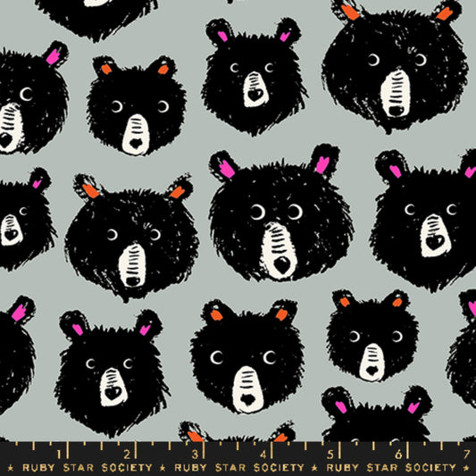 Fat Quarter End of Bolt - Teddy And The Bears Bear Heads RS2102 Oyster - Moda Fabrics - Novelty Animal Heads - Quilting Cotton Fabric