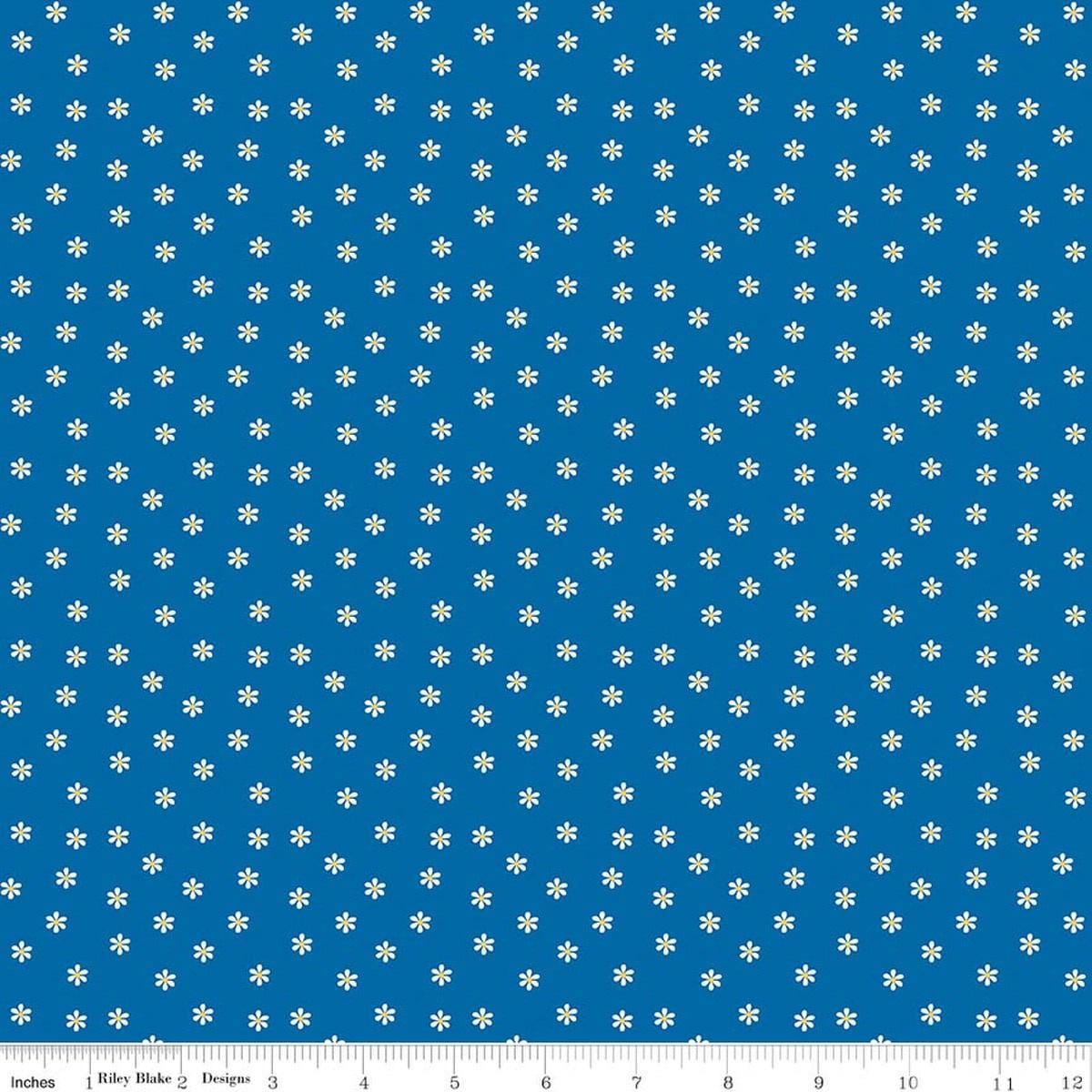 Image of Summer's in Town Daisies Blue quilting cotton fabric by Sandy Gervais for Riley Blake Designs. Features flowers on a blue background. Cute Little Fabric Shop.
