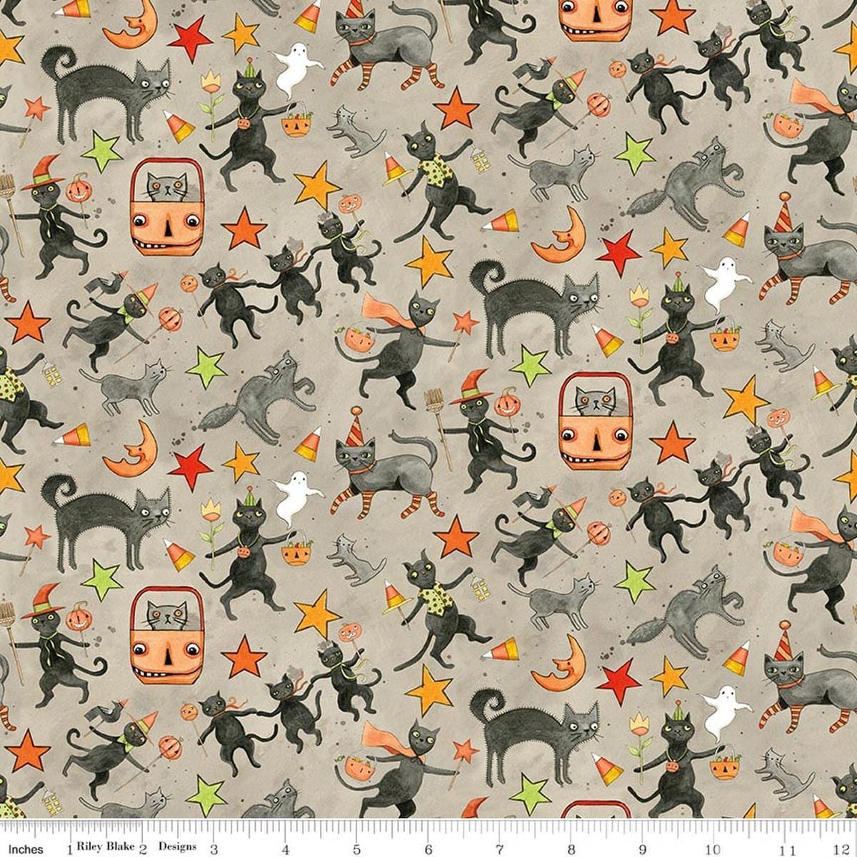 Image of Spooky Cats Gray quilting cotton fabric by Teresa Kogut for Riley Blake Designs. Features cats on a gray background. Cute Little Fabric Shop.