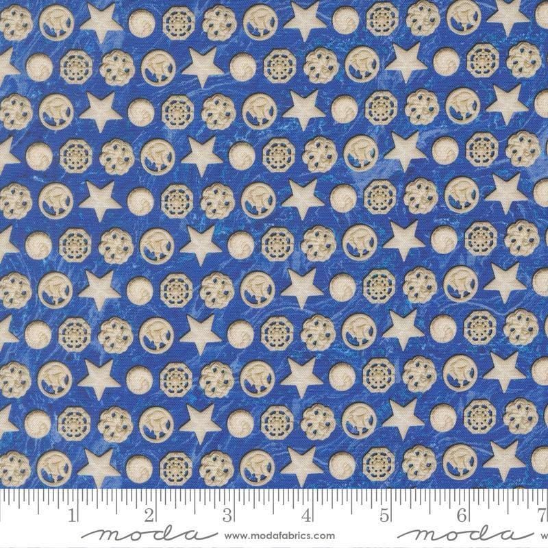 Image of Saltwater The White Pearl Ocean quilting cotton fabric by Cathe Holden for Moda Fabrics. Features sea shells on a blue background. Cute Little Fabric Shop.