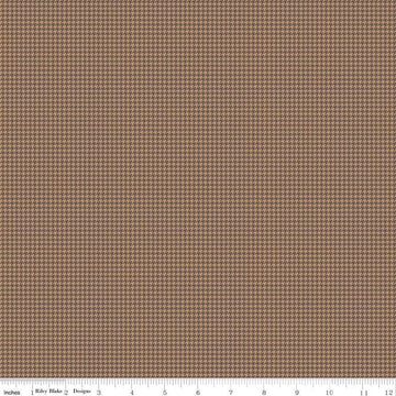 Image of Cozy Autumn Houndstooth Tea Dye quilting cotton fabric by Beverly McCullough for Riley Blake Designs. Features houndstooth on a brown background. Cute Little Fabric Shop.