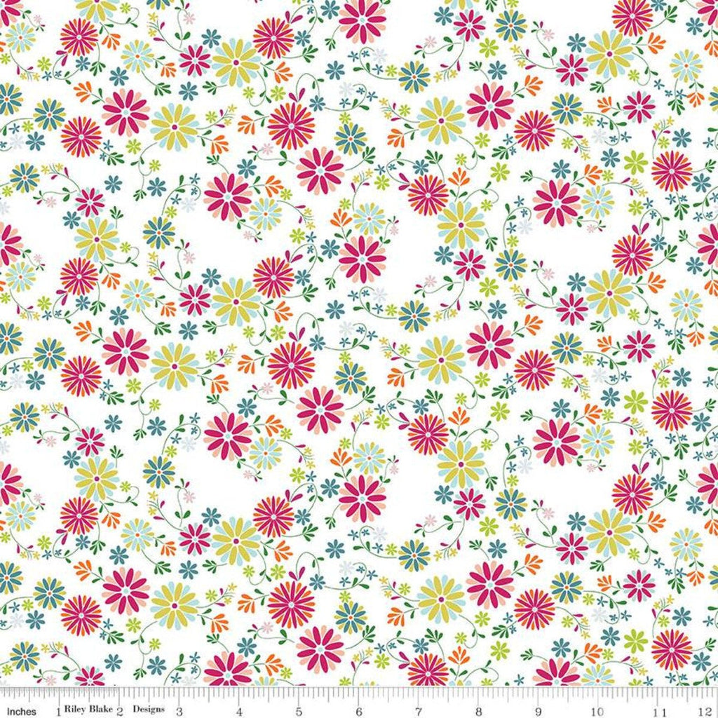 9" end of bolt - CLEARANCE Garden Party Wreaths C9563 Cream - Riley Blake Designs - Floral Flowers - Quilting Cotton Fabric