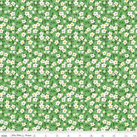 Fat Quarter end of bolt - Fleur Meadow C9873 Green - Riley Blake Designs - Floral Flower Leaves White Flowers -  Quilting Cotton Fabric