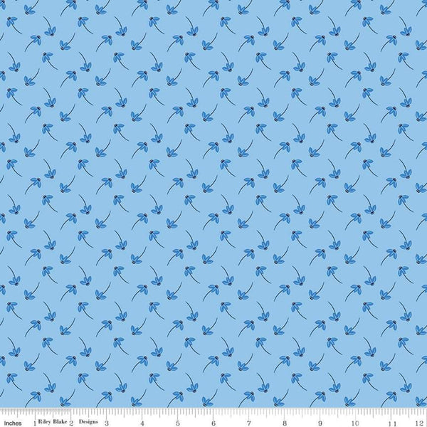 SALE Blue Stitch Daisy C10065 Sky - Riley Blake Designs - Floral Flowers Daisies Blue -  Quilting Cotton Fabric