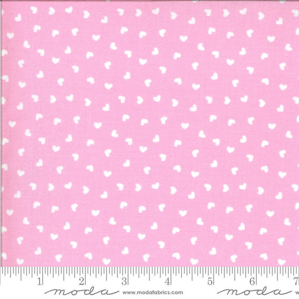 Fat Quarter End of Bolt - Be Mine Sweetness 20717 Sweet Nothings - Moda Fabrics - Valentine's  Hearts Pink White - Quilting Cotton Fabric