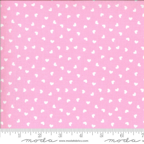 Fat Quarter End of Bolt - Be Mine Sweetness 20717 Sweet Nothings - Moda Fabrics - Valentine's  Hearts Pink White - Quilting Cotton Fabric