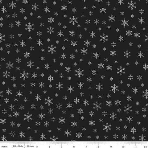 Fat Quarter End of Bolt -Farmhouse Christmas Snowflakes C10954 Black -Riley Blake Designs -Cream Snowflakes on Black -Quilting Cotton Fabric