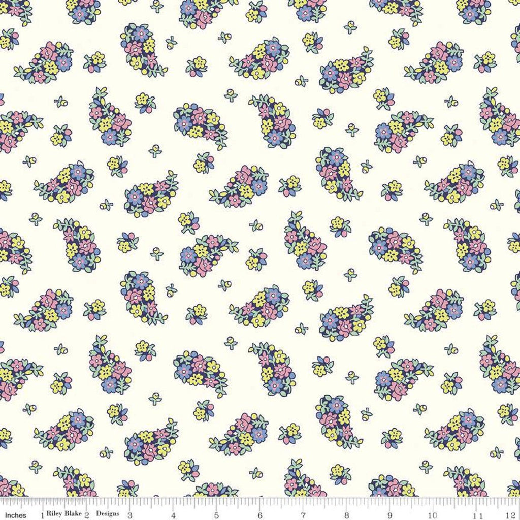 SALE The Carnaby Collection Daydream Portobello Paisley C 04775942 - Riley Blake - Floral Cream - Liberty Fabrics - Quilting Cotton Fabric